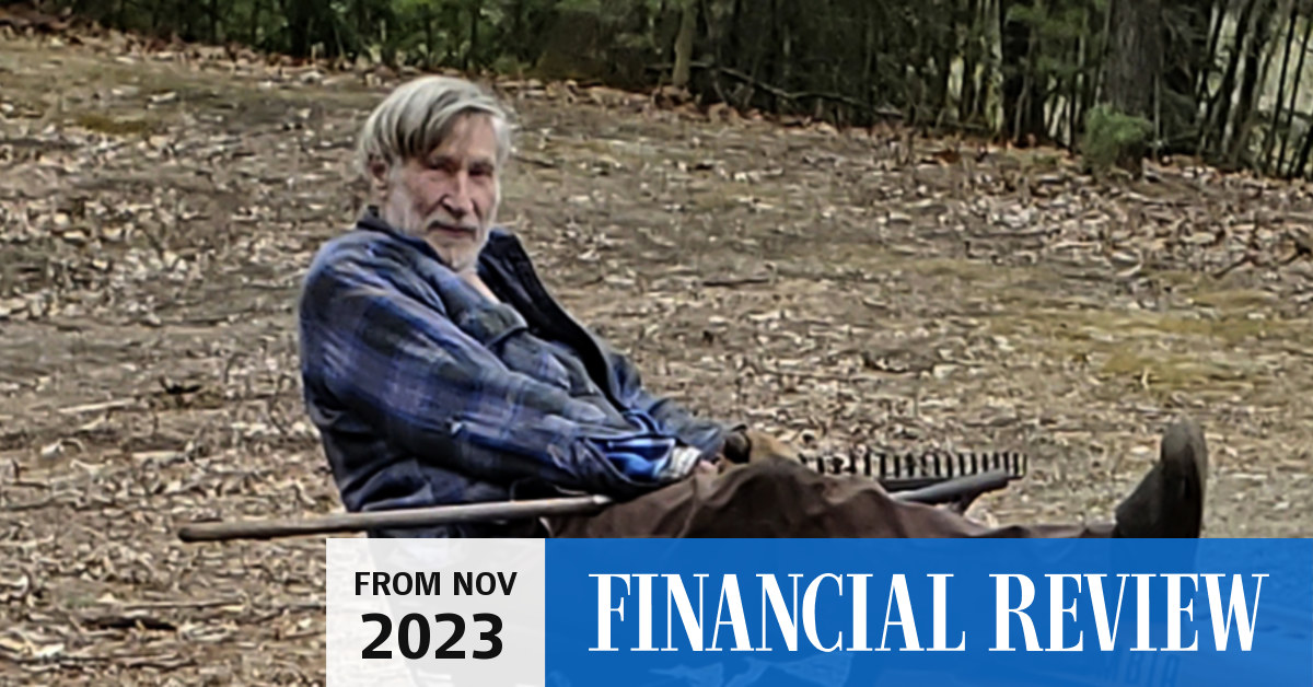 US trailer park millionaire Geoffrey Holt leaves 5.7m to Hinsdale, New